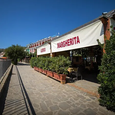 Margherita Hotel 3*